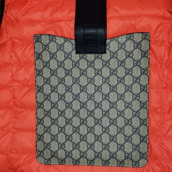 Gucci iPad, Ebook etc sleeve - Picture 3 of 4